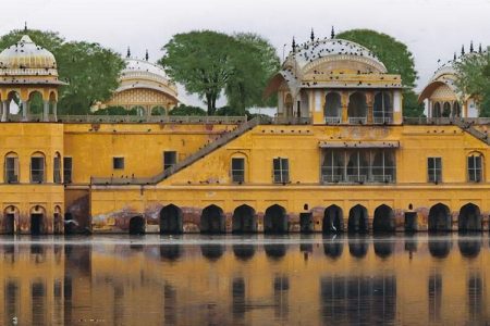 Jaipur tour package: Visit Amer Fort, Jantar Mantar, Hawa Mahal, and City Palace.