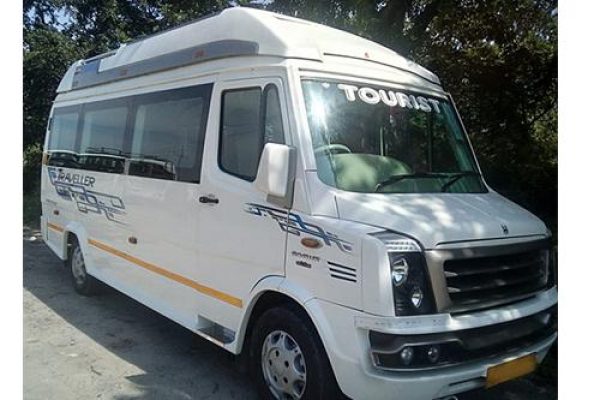 Deluxe-Maharaja-Traveller-1